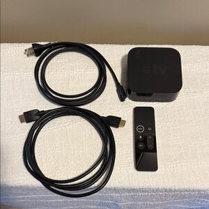 Apple Media Streamer with Remote - Black